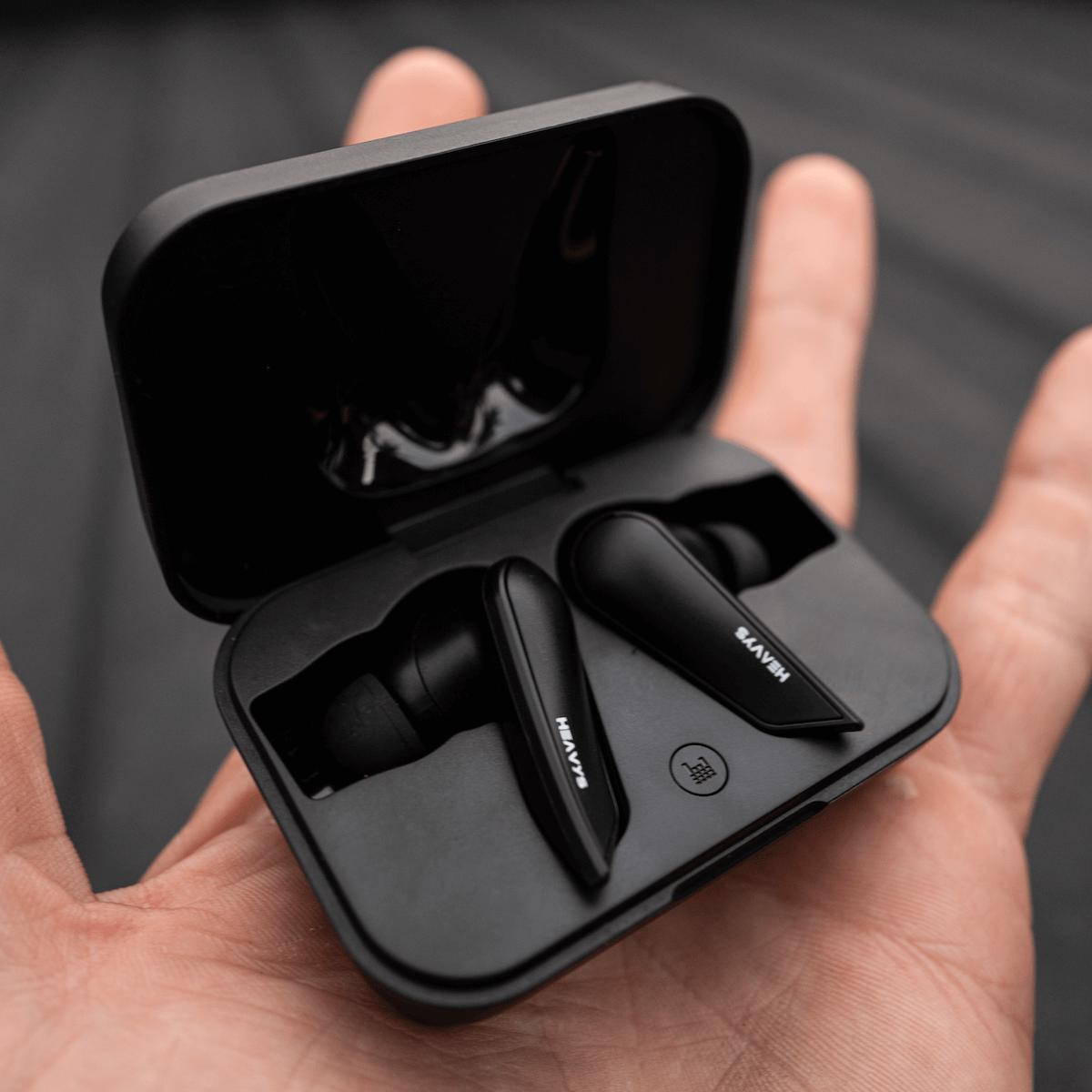 HEAVYS WIRELESS EARBUDS